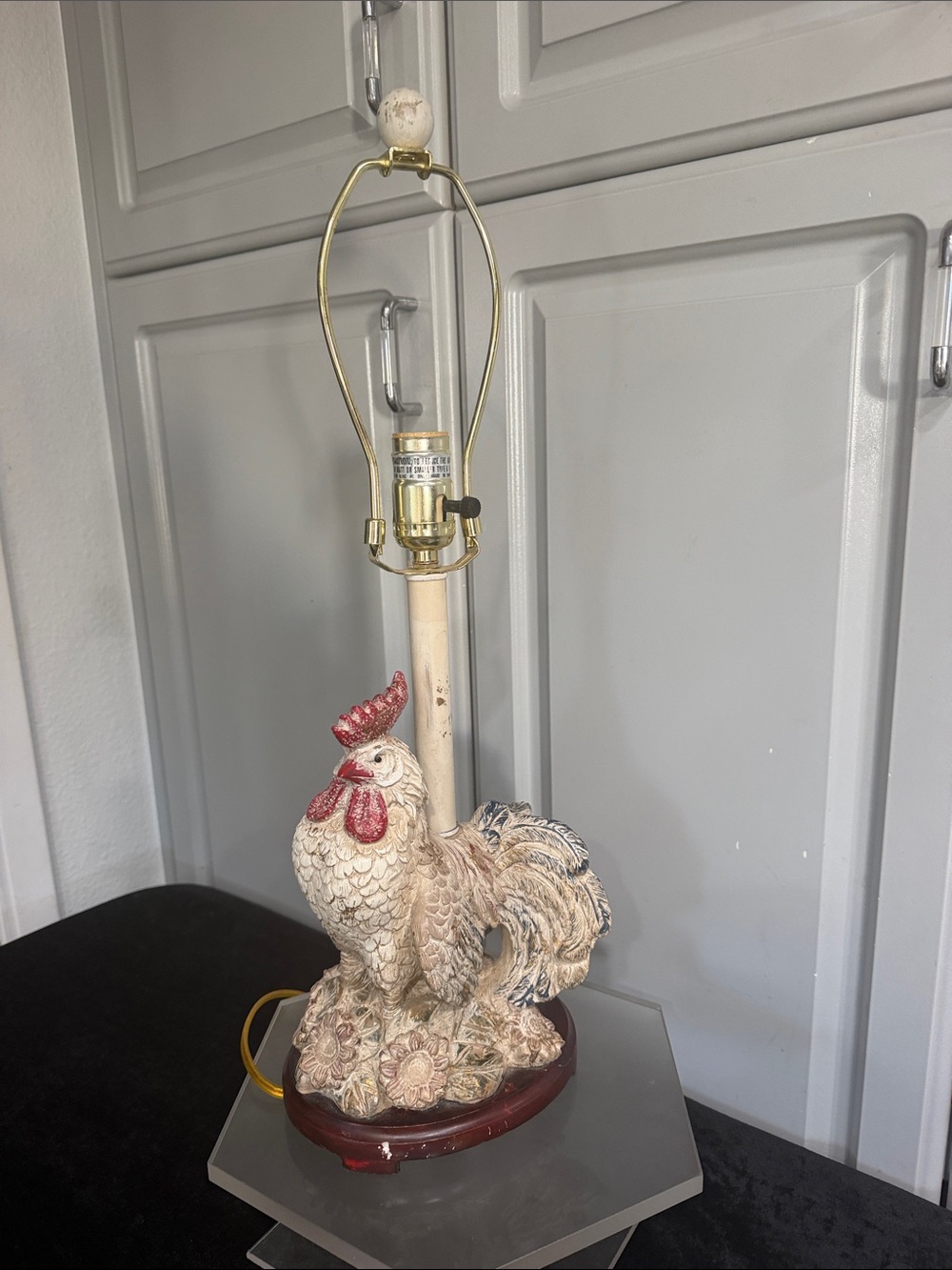 Rooster Table Lamp - Picture 7 of 7